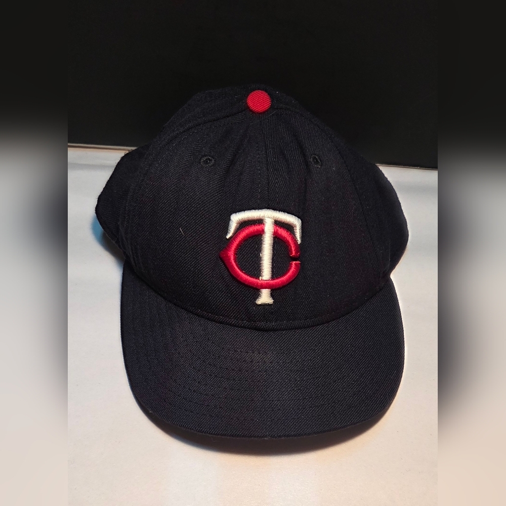 Vintage Minnesota Twins New Era 59Fifty Pro Model Cap Fitted 7 1/8 Made In USA
